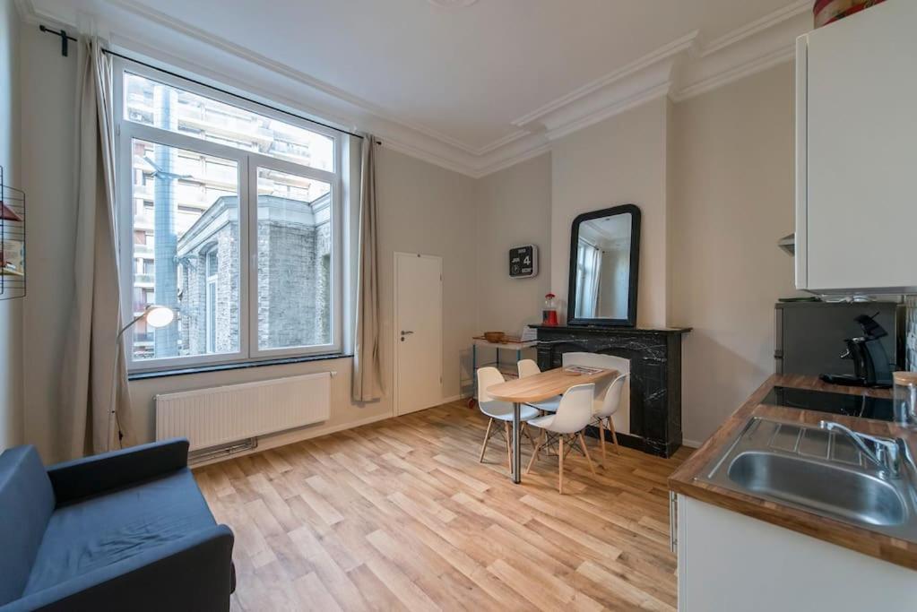 Joli Appartement 2 Chambres A Льеж Экстерьер фото